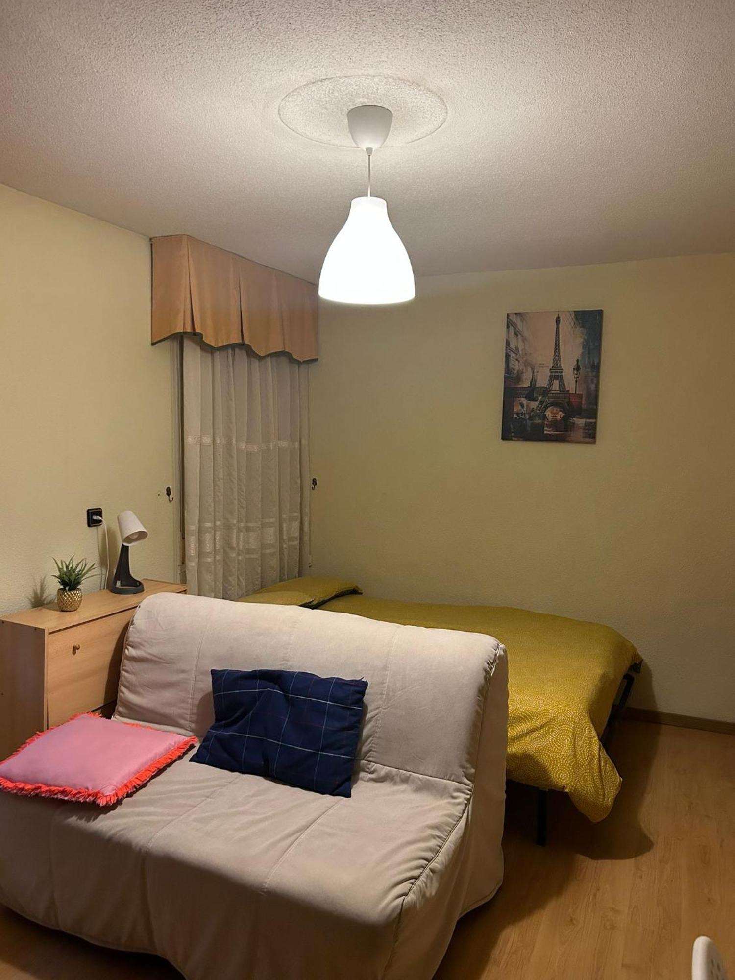 Amplia Habitacion En Buena Ubicacion 마드리드 외부 사진